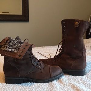 Women’s brown suede boot size 8